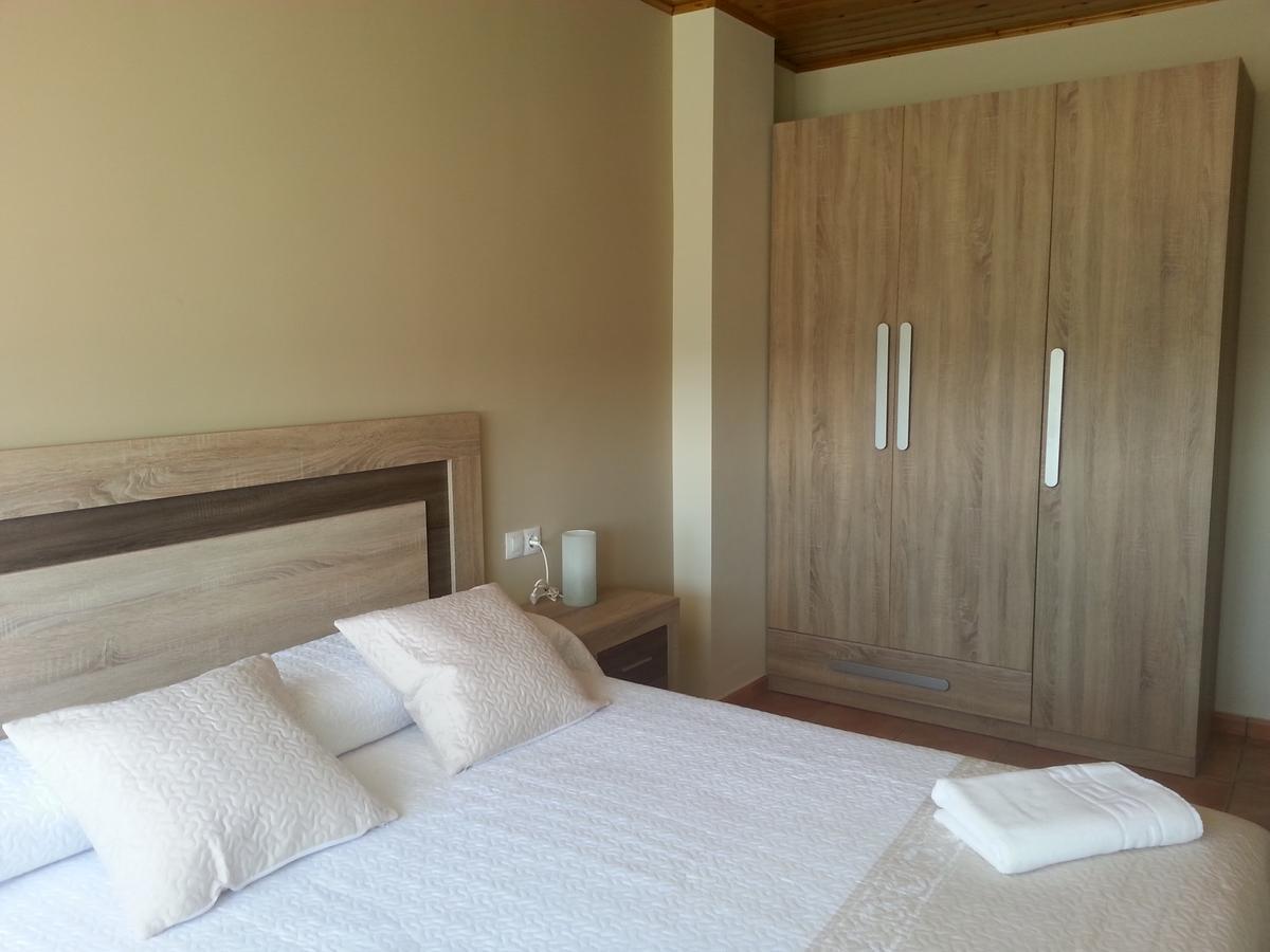 Apartamentos Mirador De Gúdar מראה חיצוני תמונה